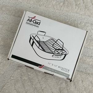 BRAND NEW: All Clad Roaster w/ Rack